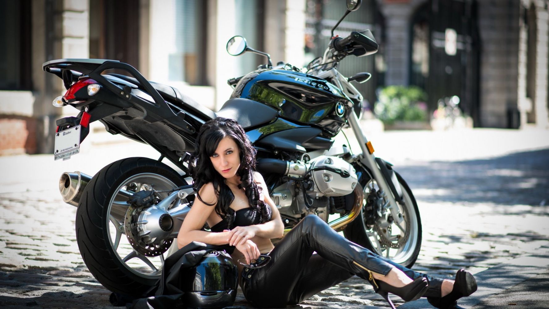 European women on bikes in Cagayan de Oro