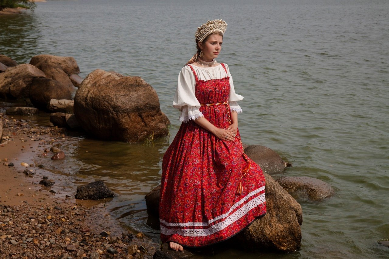 Women in Slavic costumes in Cagayan de Oro