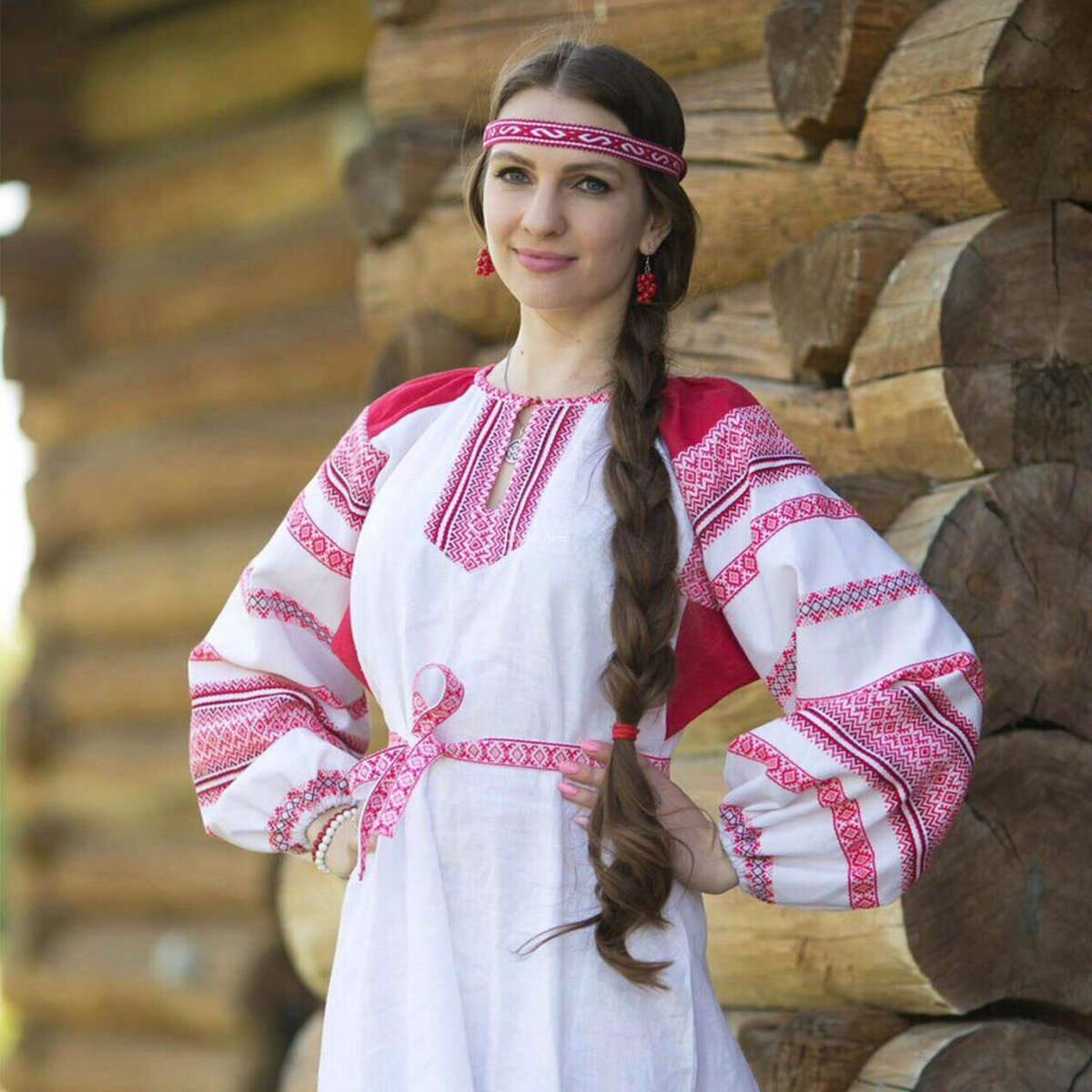 Girls in Slavic costumes in Cagayan de Oro
